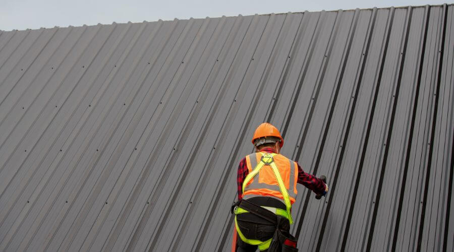 Professional metal roof installation services in Bosworth, MO
